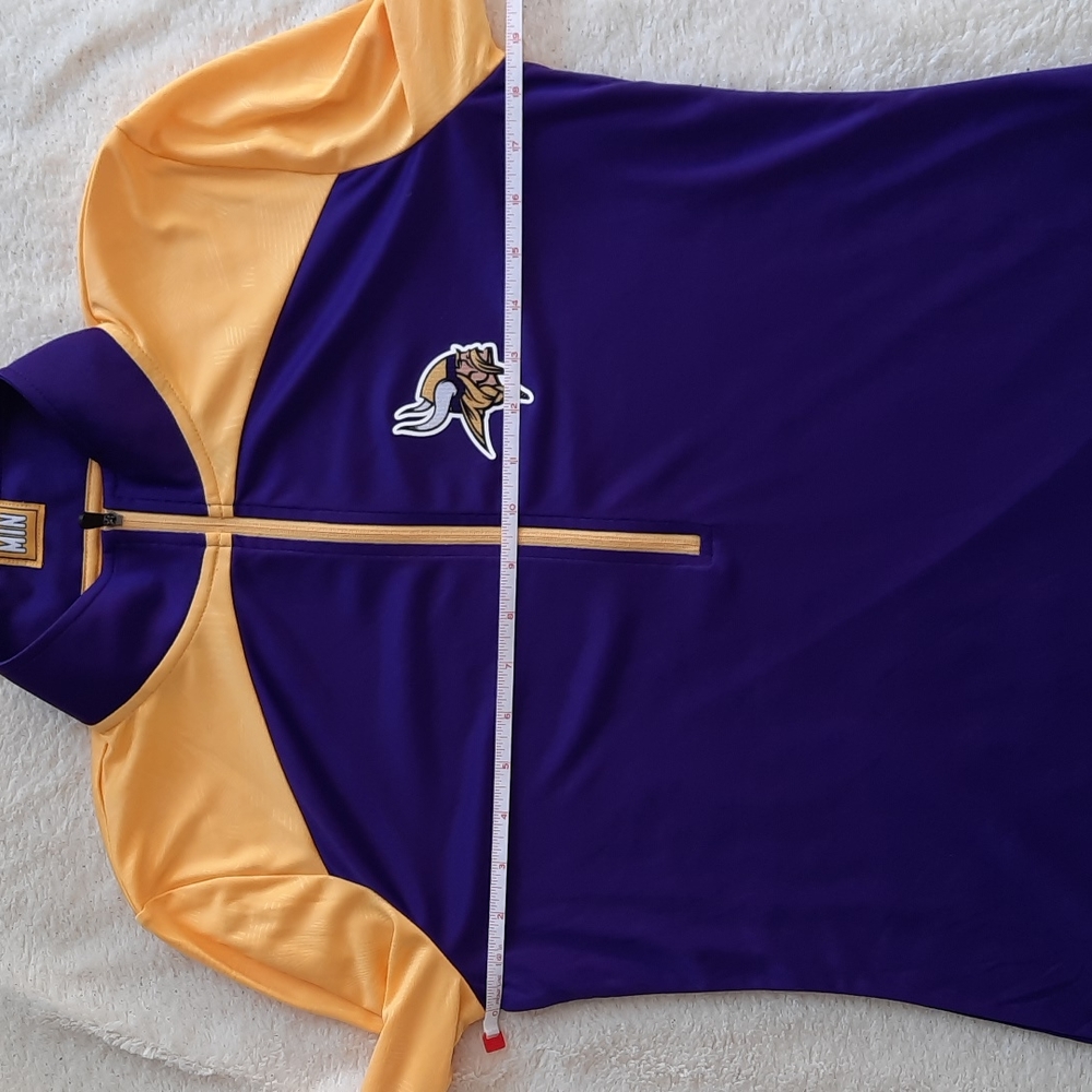Minnesota Vikings top - Picture 10 of 13